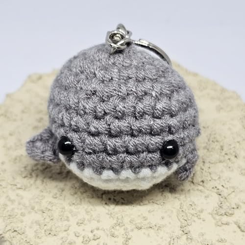 Handmade Crochet Whale Keychain – Soft Plush Knitted Toy for Bags, Gifts & Collectibles (Gray)